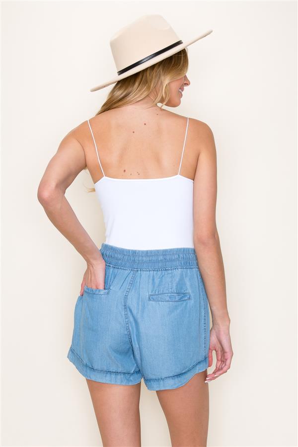 Elastic Waist Lip Pocket Shorts