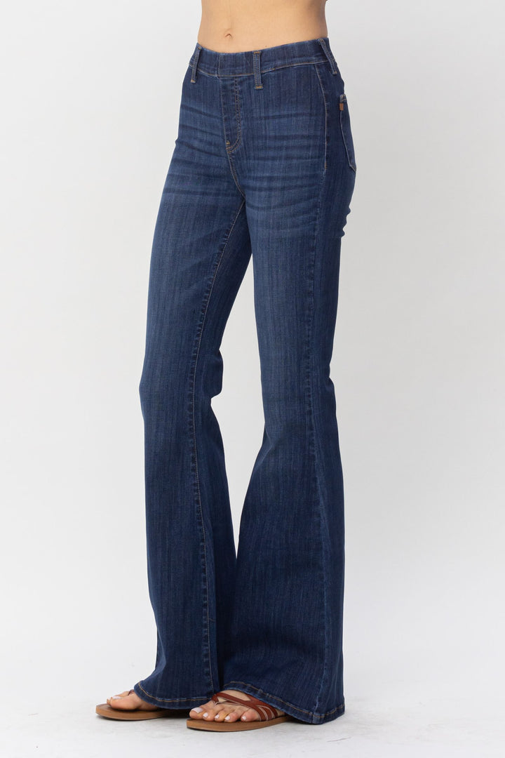 HW Pull on Flare Jeans