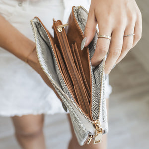 Riley Diamond Pattern Clutch/Crossbody/Wristlet Purse